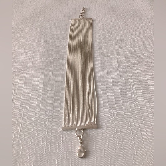 Silver Tone Bracelet - Picture 1 of 3